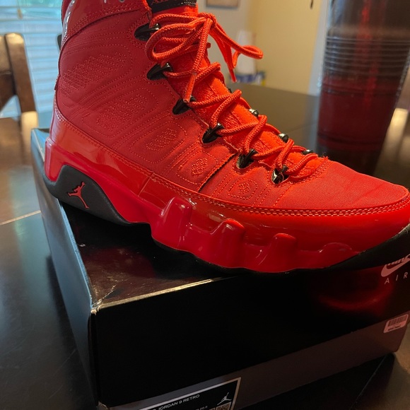 Air Jordan 9 ‘Chile Red’.  Used. Mens Size 8.5 US. Box Included - Picture 1 of 4